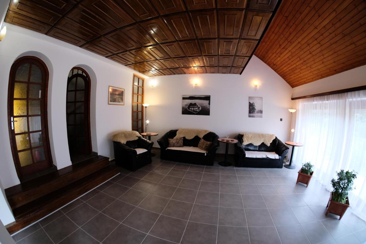 Alea Apartmanok Harkany Exterior photo